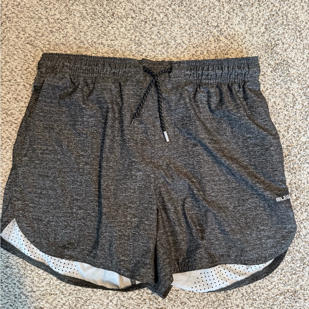 Legends Luka charcoal gray heather shorts 5” inseam size large